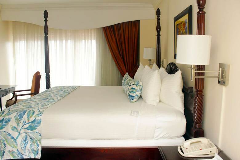 The Courtleigh Hotel