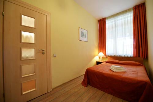 Hotel Raze