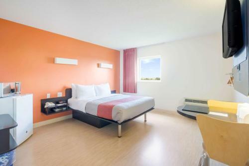 Motel 6 Kingston Ontario