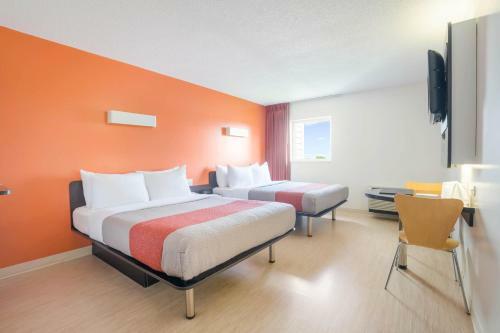 Motel 6 Kingston Ontario