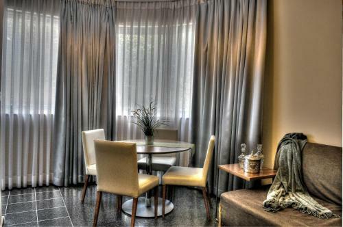 King George Apartments