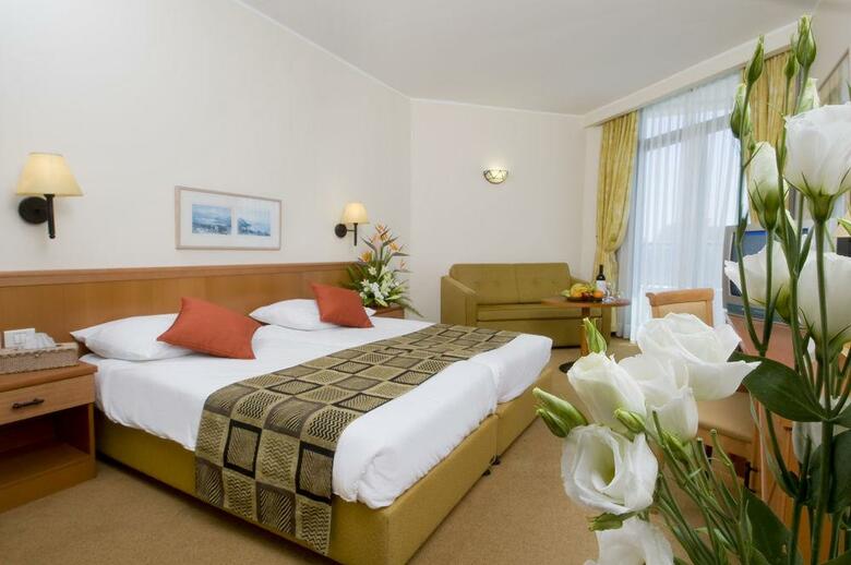 Lavi Kibbutz Hotel