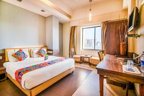 Hotel Sadanand Regency