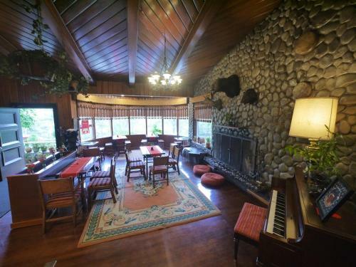 Hotel Mountain Lodge And Restaurant