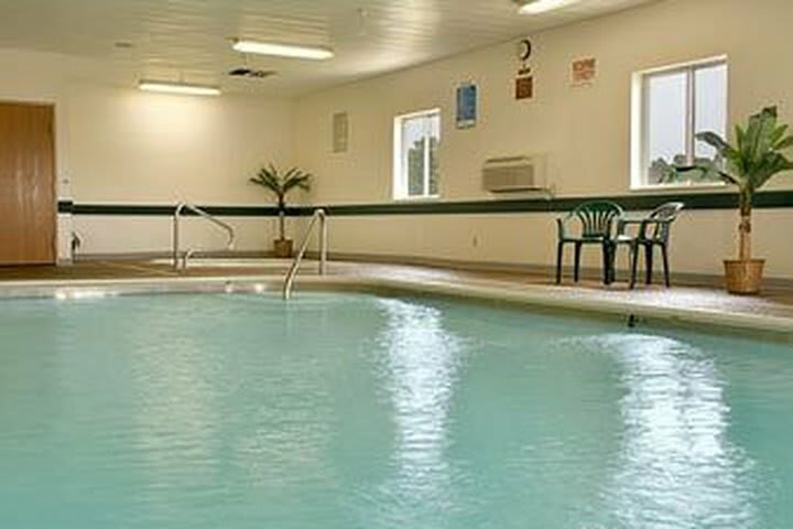 Hotel Super 8 Bedford