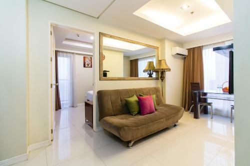 Jmm Apartment Suites
