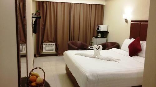 Jmm Apartment Suites
