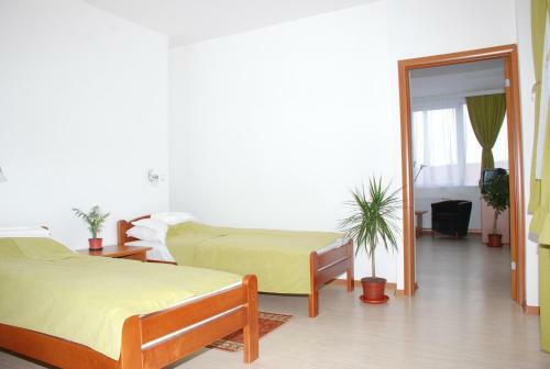 M Garni Hotel