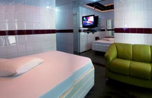 Hotel Ti-ti-ti Motel (Adult Only)