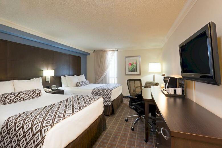 Hotel Park Plaza Toronto Airport