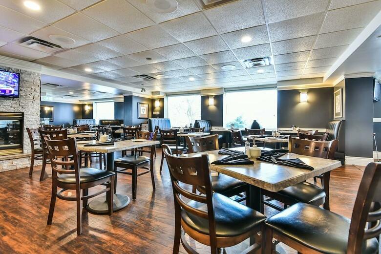 Radisson Suite Hotel Toronto Airport