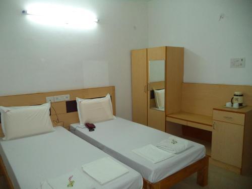 Hostal Samrat Guest House