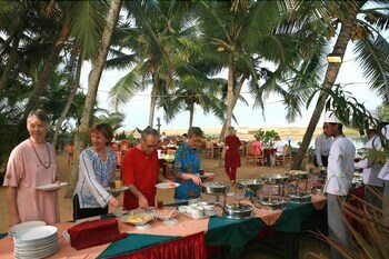 Hotel Beach And Lake Ayurvedic Resort