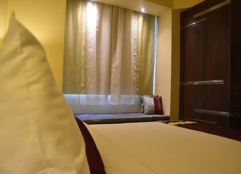 Hotel Marasa Sarovar Portico -rajkot
