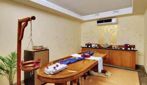 Hotel Mercure Goa Devaaya Resort