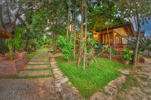 Natural Bungalows
