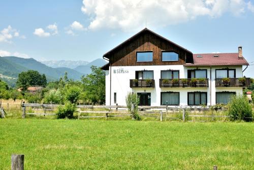 Hostal Serena Guesthouse Bran