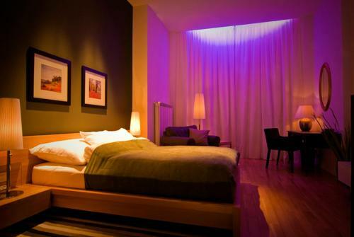 Qiu Hotel Rooms