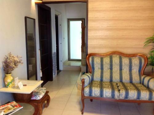Hostal Dekel Guesthouse