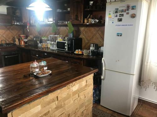 Hostal Pensiunea Cerbul Carpatin