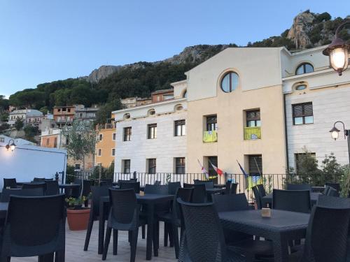 Hostal Drommire In Plassa E Clesia