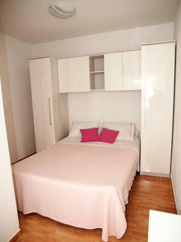 Apartments Tila