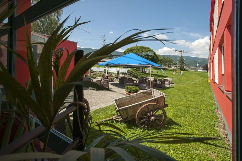 Hotel Ibis 3 Lacs Neuch�tel