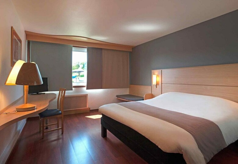 Hotel Ibis 3 Lacs Neuch�tel