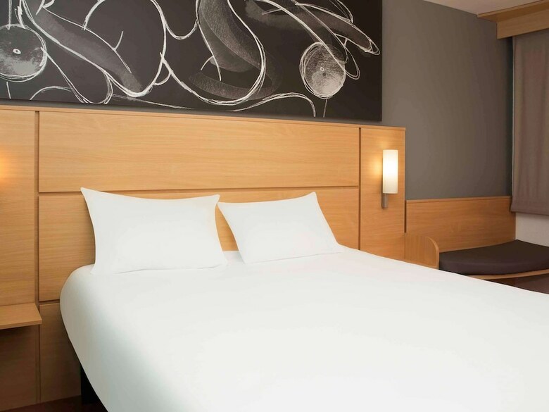 Hotel Ibis 3 Lacs Neuch�tel