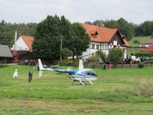 Hostal Go?ciniec Nowa Wioska
