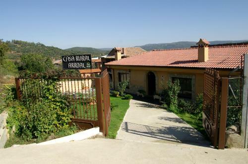 Agroturismo Casas Rurales Arroal