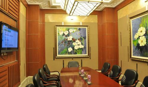 Jinghai Hotel