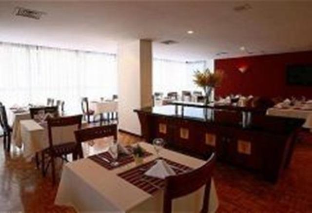 Hotel Slaviero Suites Curitiba