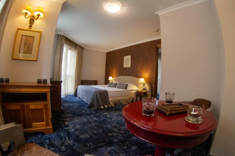 Hotel Meg-lozenetz