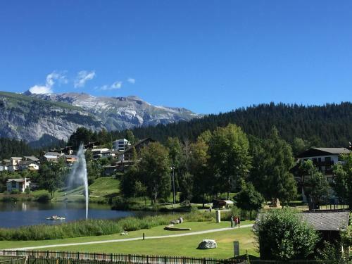 Bellaval Hotel & Restaurant