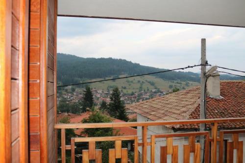 Hostal Dyulgerite Complex