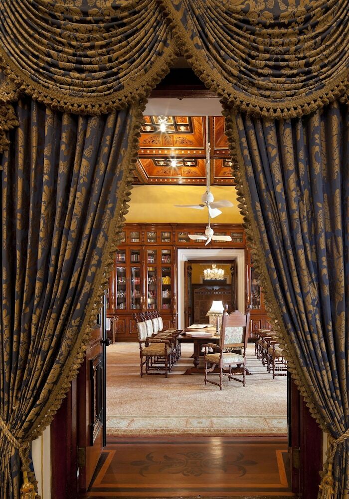 Hotel Taj Falaknuma Palace