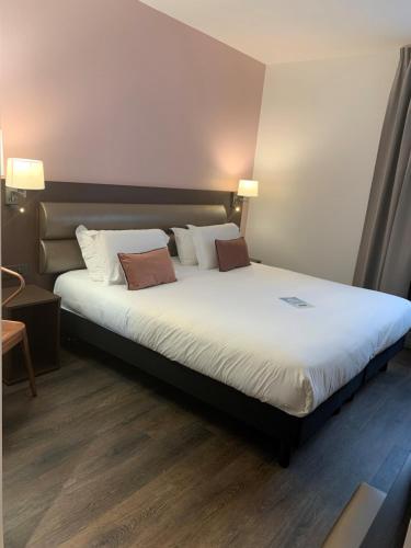 Hotel Akena City