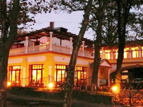 Anna-m�ria Villa Hotel