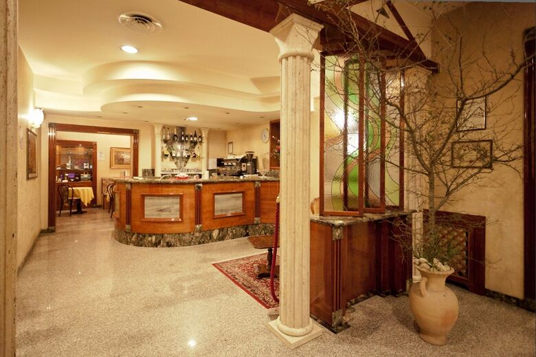 Hotel Ambra Palace
