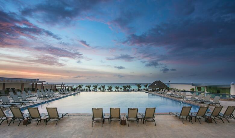 Hotel Seadust Cancun Family Resort