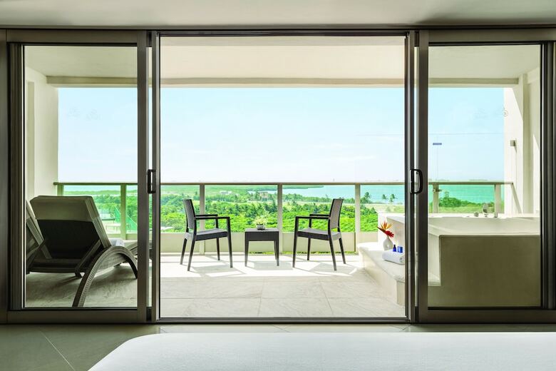 Hotel Seadust Cancun Family Resort