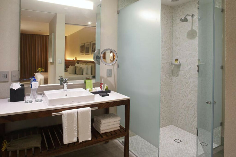 Hotel Emporio Cancun