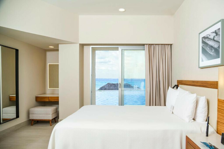 Hotel Emporio Cancun