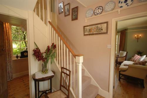 Warre Cottage
