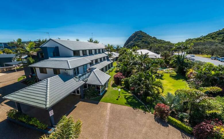 Hotel Rosslyn Bay Resort