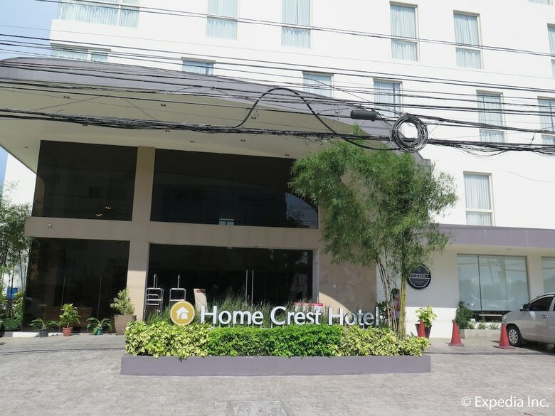 Hotel Home Crest Residences