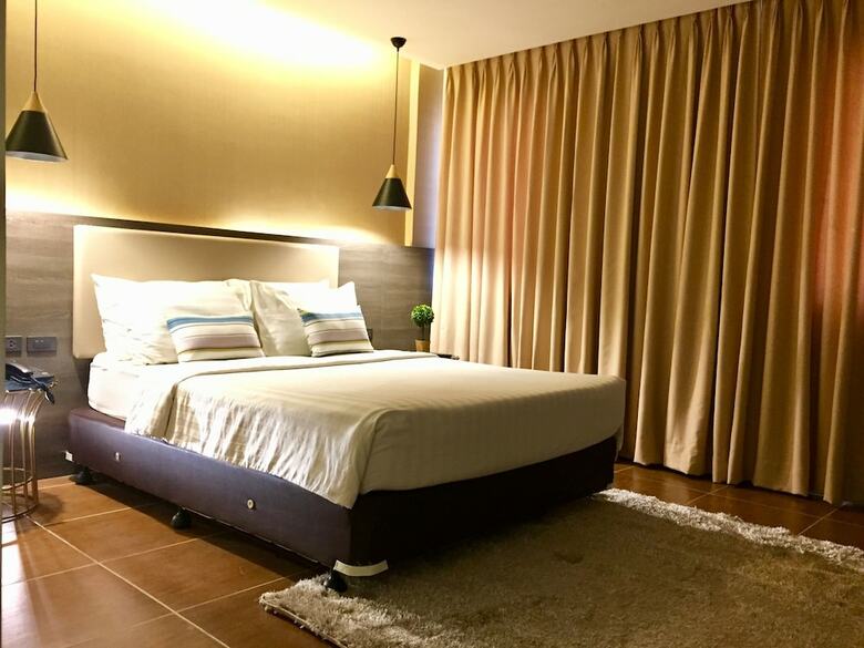 Hotel Home Crest Residences