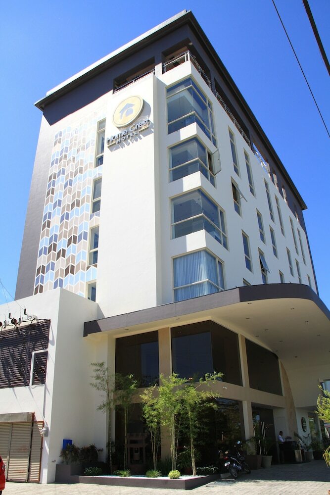 Hotel Home Crest Residences