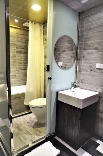 Dahshin Hotel